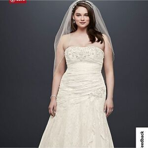 ‎Davids Bridal Ivory Lace Strapless Plus Size Wedding Dress and Matching Veil